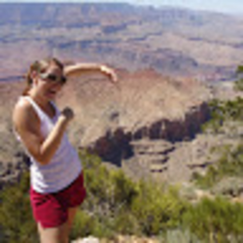 Meet your Posher, Emily